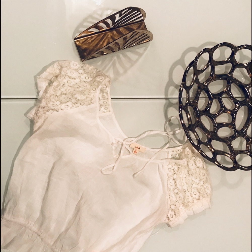 White Lace Sleeved Hippie Top